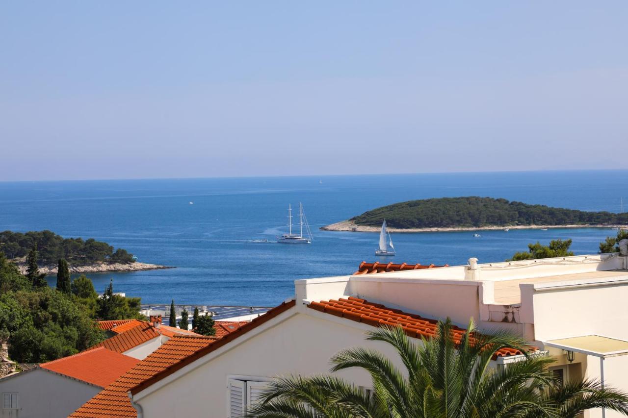 Stella Maris, Hvar - Rooms With A Balcony And A Stunning Sea View هفار المظهر الخارجي الصورة